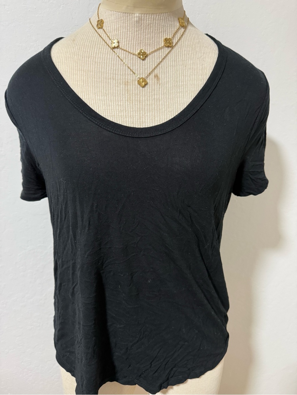 a new day Black Scoop Neck Short Sleeve Tee